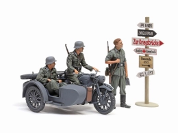 Image 211: 1/35 GERMAN KS600 MOTORCYCLE & SIDECAR